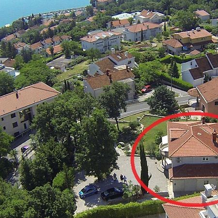 B&B Eva Ičići Екстериор снимка